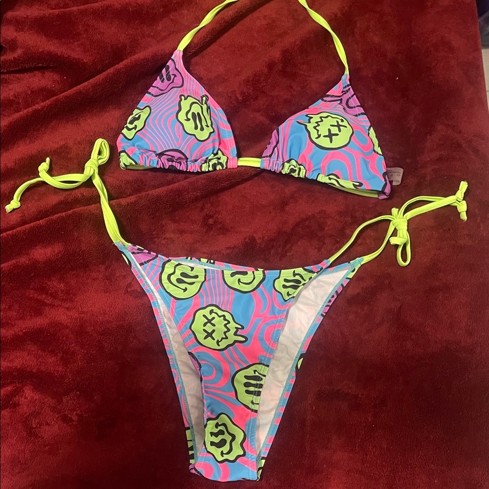 NWOT SHEIN Multicolor Graphic Bikini